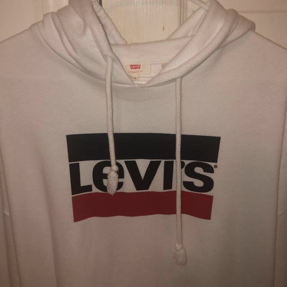 levi’s hoodie